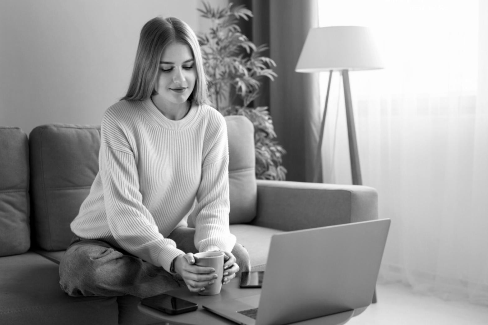 Professionisti che collaborano su progetti di coaching e sviluppo personale